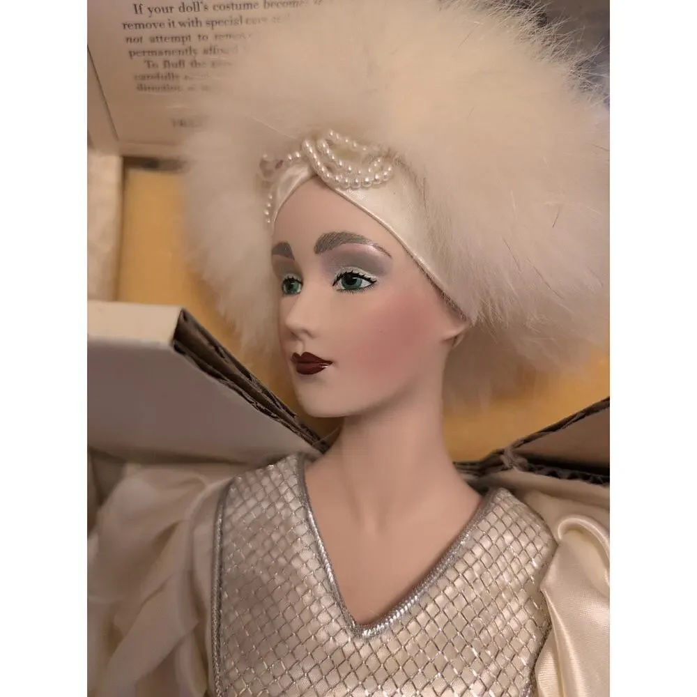 VTG Franklin Mint 1988 Heirloom Snow Queen Masquerade Porcelain Doll